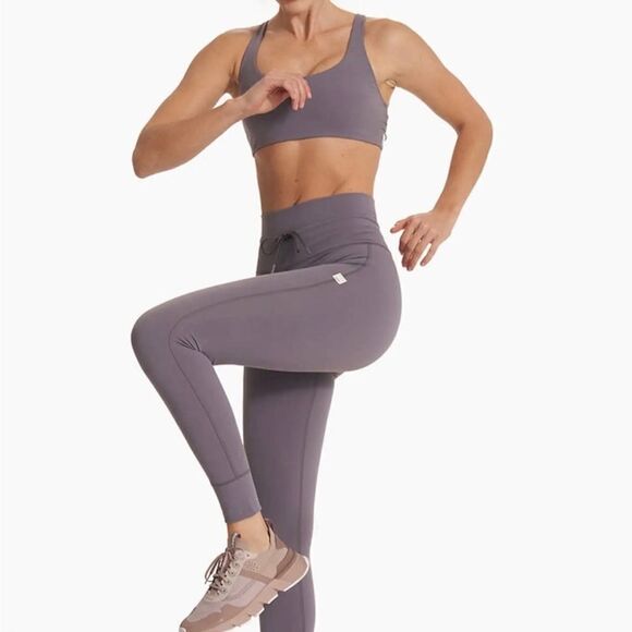 NWT Vuori Yosemite Women's Sports Bra Sawyer Extra Large - Picture 2 of 8
